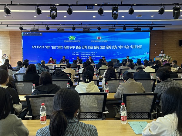 開(kāi)幕式現(xiàn)場(chǎng).jpg 開(kāi)幕式現(xiàn)場(chǎng).jpg