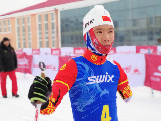 圖為我省運動員準備出發